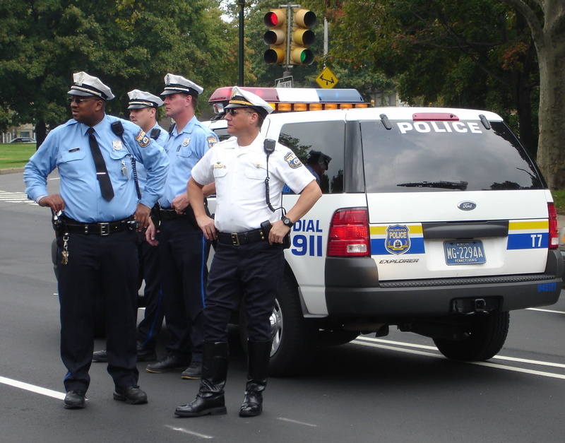 clothing, authority, urban, safety, occupation, Investigation, security, standing, uniform, vehicles, government, people, outside, responsibility, philadelphia