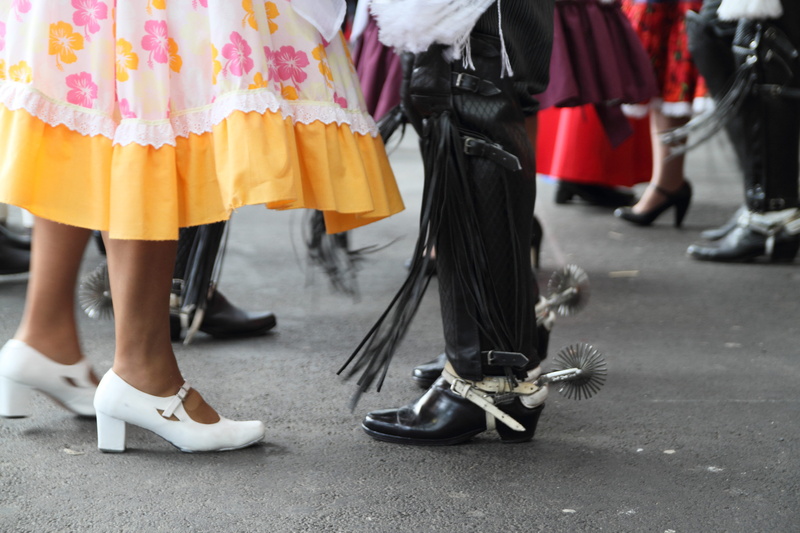 5K, real people, fitzroy, low section, shoe, australia, people, clothing, outdoors, johnston street, women, group of people, arts culture and entertainment