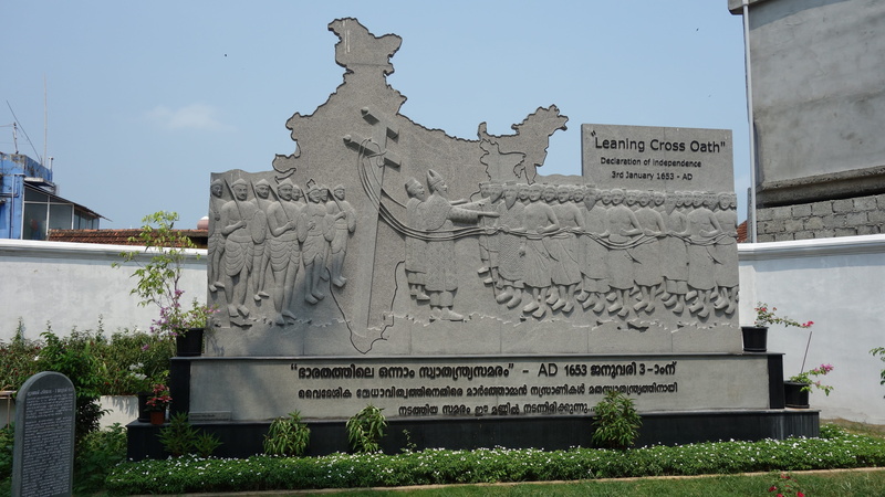 non-western script, western script, 5K, art and craft, cemetery, grave, plant, outdoors, koonan kurishu suriyani palli, text, built structure, oath, kochi