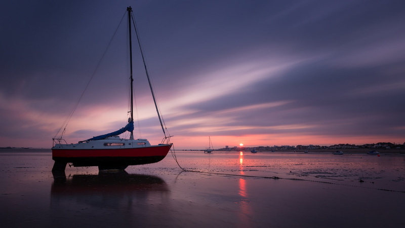 yacht, clouds, tranquil scene, no people, boat, nautical vessel, cloud - sky, horizon over water, beach, tranquility, sailboat, 1080P, nature, sea, transportation
