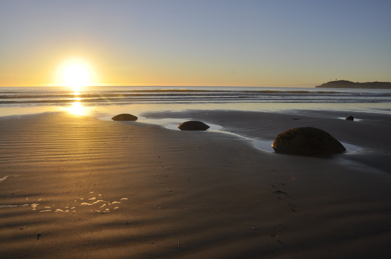 sunset, surface level, new, zealand, stone, famous, land, ocean, non-urban scene, nature, low tide, tranquility, round, 4K, coastline, sun, rock, landscape