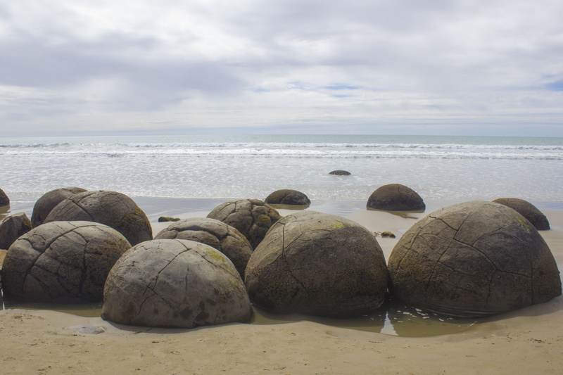 land, water, beauty in nature, horizon, moeraki, solid, rock - object, nature, 4K, cloud - sky, tranquil scene, hampden, tranquility, beach, scenics - nature