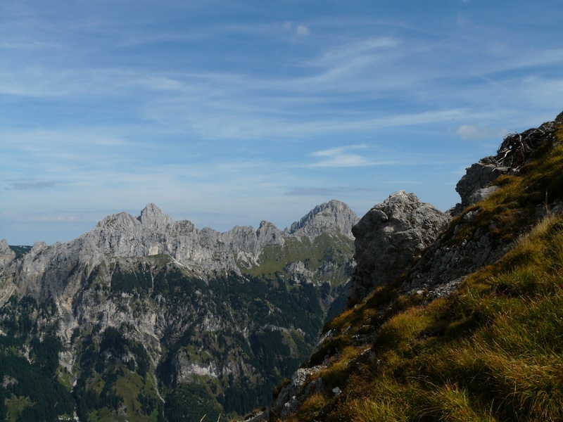 no people, trowel top, tannheim, formation, non-urban scene, scenics, mountains, beauty in nature, rock, outdoors, sky, scenics - nature, red flüh, nature