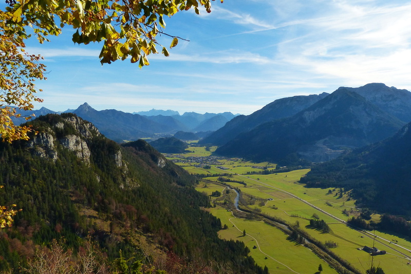 tranquil scene, land, clear, non-urban scene, growth, mountain range, nature, green color, beauty in nature, zirmgrat, tree, outdoors, tranquility, no people