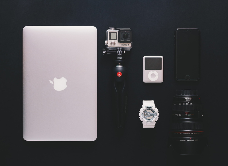 communication, apple, mobile phone, photography themes, smart phone, black background, 2K, connection, camera - photographic equipment, camera, ef, watch