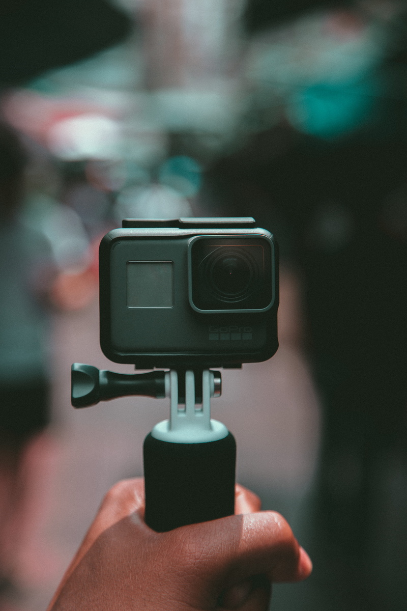 focus, holding, human hand, technology, gopro, 5K, day, one person, focused, hand, action, lifestyles, personal perspective, digital camera, hold, photography