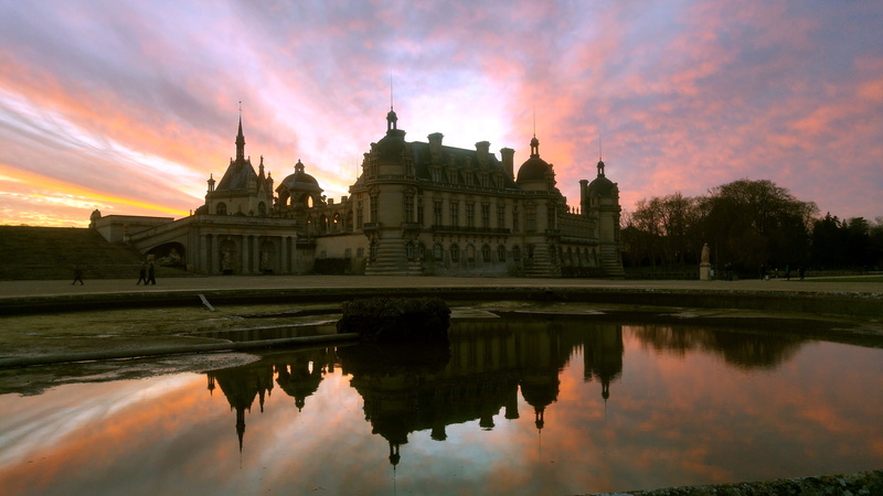 castle, architecture, tower, mansion, king, ancient, exterior, oise, travel destinations, sky, moat, reflection, travel, no people, mirror, french, building