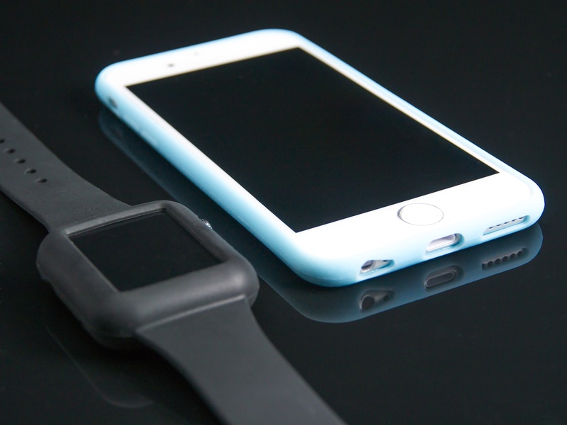 computer, black background, display, phone, portable, mobile, global communications, itunes, close, app, watch, business, iphone, technology, editorial