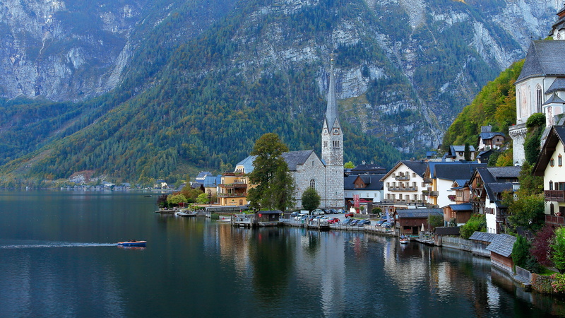 place of worship, day, architecture, austria, building exterior, hallstatt, 2K, plant, belief, church, mountain, building, built structure, tree, no people