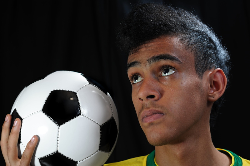 nation, playing, team sport, player, 4K, sports uniform, patriotism, confidence, adult, support, soccer ball, black hair, sport, professional, match, brazil