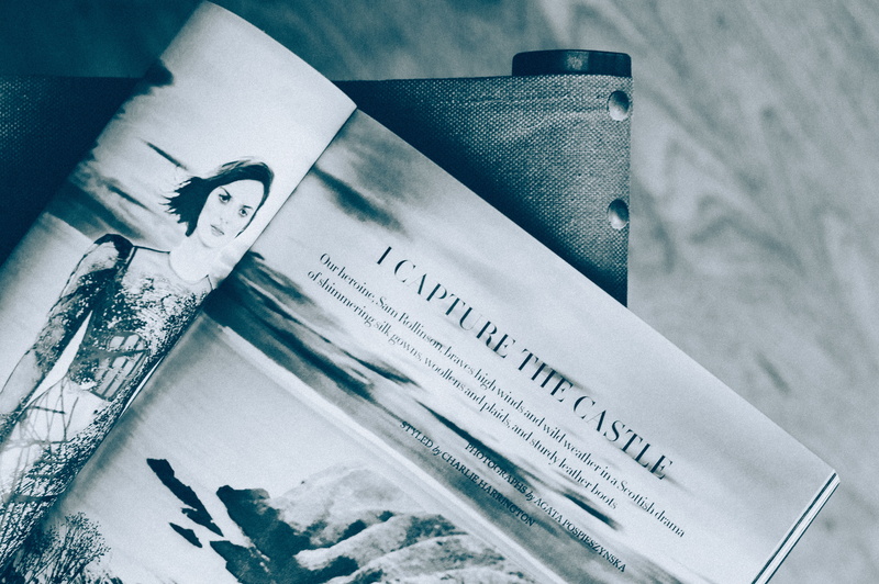 paper, western script, finance, text, newspaper, business, communication, capture, auto post production filter, castle, book, table, group of objects, office