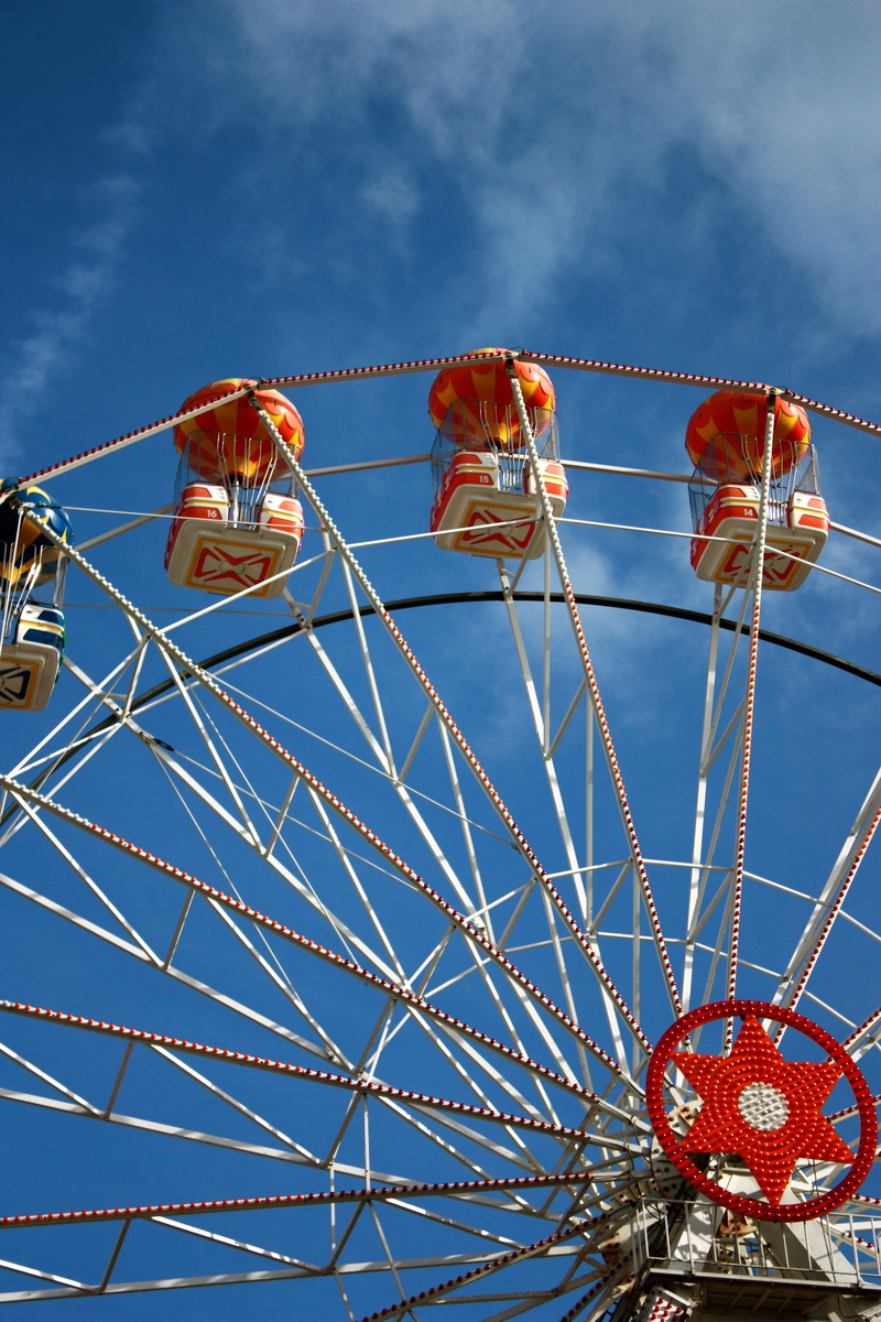 no people, low angle view, red, sky, amusement park, fair, 4K, park, traveling carnival, outdoor, day, entertainment, arts culture and entertainment, ferris
