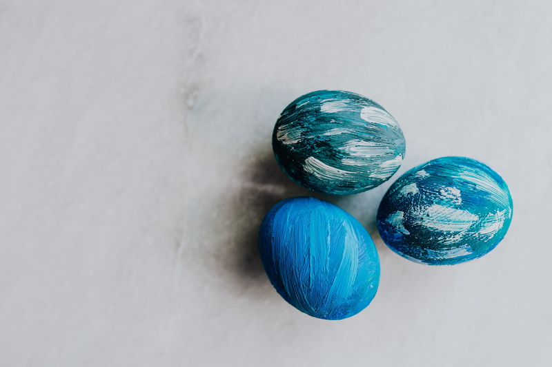 4K, white background, indoors, painted, no people, easter, shiny, purple, celebration, green color, still life, blue, three objects, studio shot, close-up