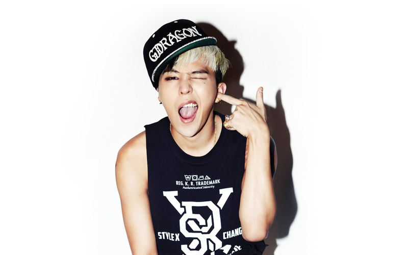 waist up, emotion, cut out, one person, western script, portrait, cap, gdragon, kpop, casual clothing, bigbang, hat, white background, young adult, teenager