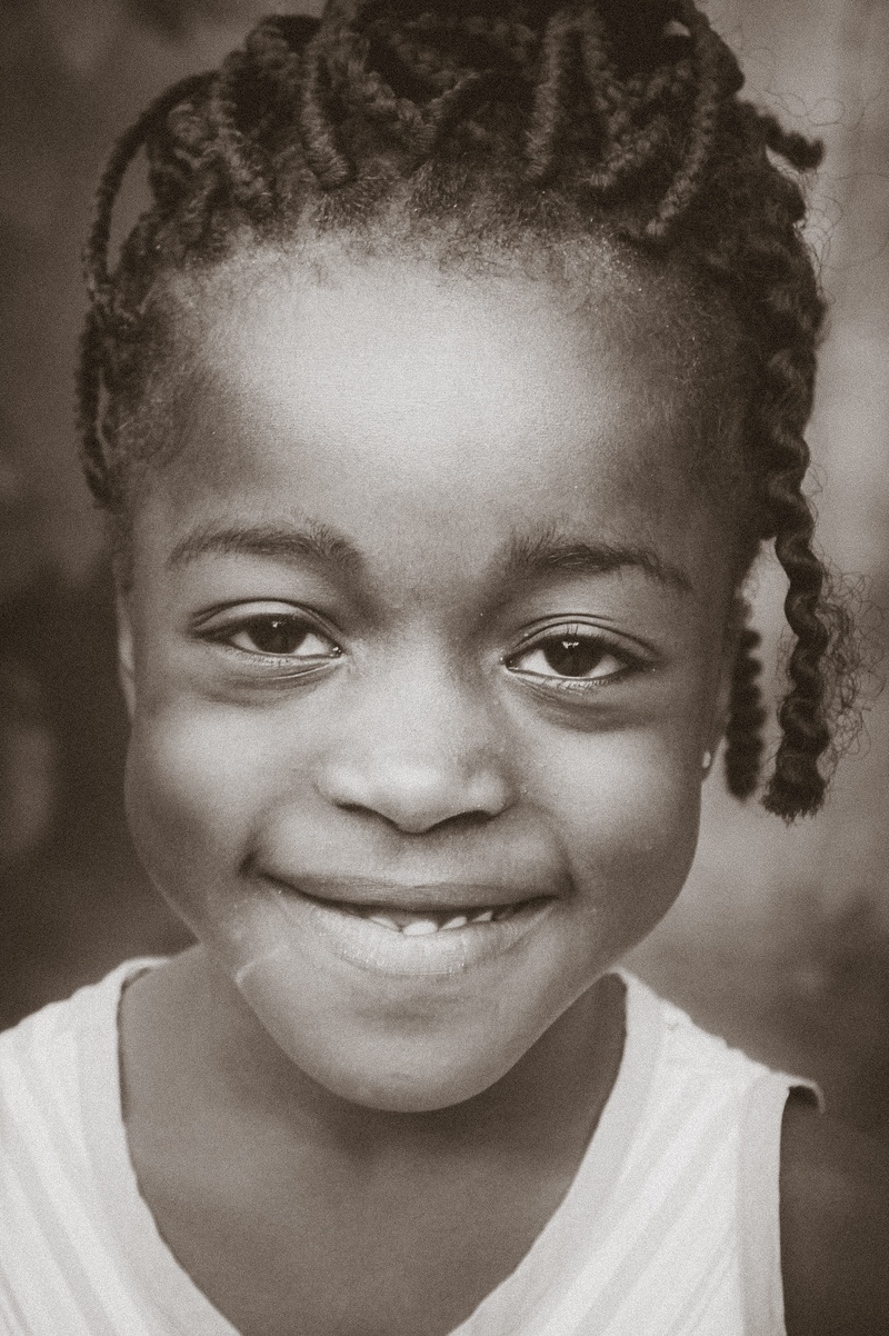 kid, smiling, smile, child child, childhood, mother, real people, person, summer, portrait, human face, females, emotion, nature, humanitarian aid, cute
