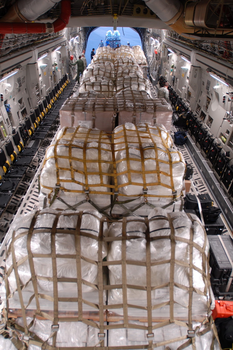crates, Plane, high angle view, car plant, in a row, military, architecture, retail, pack, Aircraft, large group of objects, store, plastic, lights, white