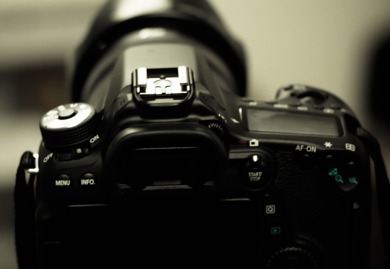 digital camera, camera, focus on foreground, transportation, photography themes, sport, machinery, control, selective focus, technology, toy, camera - photographic equipment