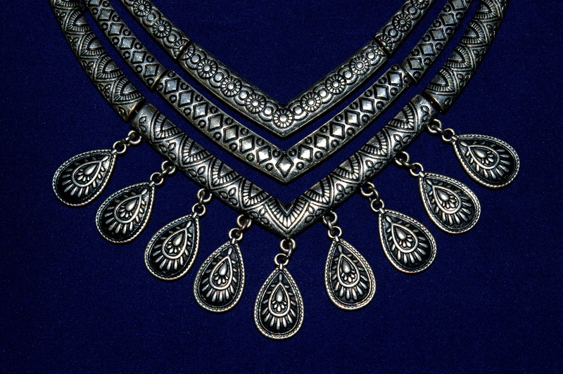 jewellery, studio shot, silver, close, love, schmuckdesign, decoration, 2K, sparkle, deco, human body part, ornament, necklaces, shiny, architecture, pattern