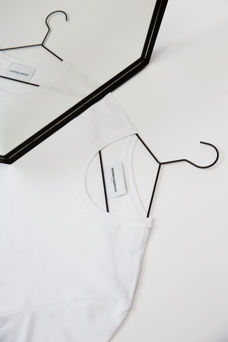 style, meal, drawing - art product, paper, new york, tshirt, black, still life, united states, white color, glasses, close-up, indoors, 14 murray street