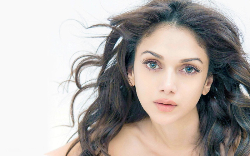 hair, human hair, front view, young women, women, Aditi Rao Hydari, wind, brown hair, Actresses, beautiful people, one person, 1080P, contemplation, beautiful woman