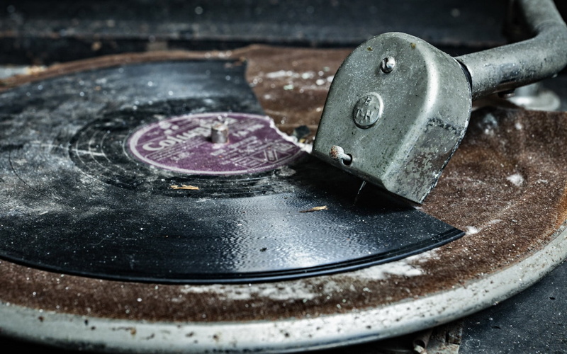 metal, broken, Music, turntable, record player, 720P, kitchen utensil, record, high angle view, messy, close-up, still life, preparation, no people, food and drink
