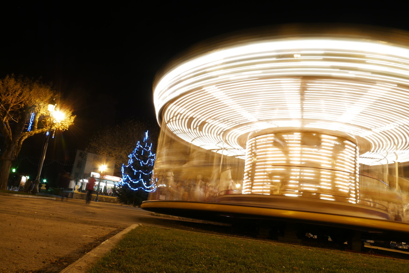 city, merry-go-round, amusement park ride, amusement park, carousel, motion, white, long exposure, night, spinning, bowl, lights, ferris wheel, illuminated