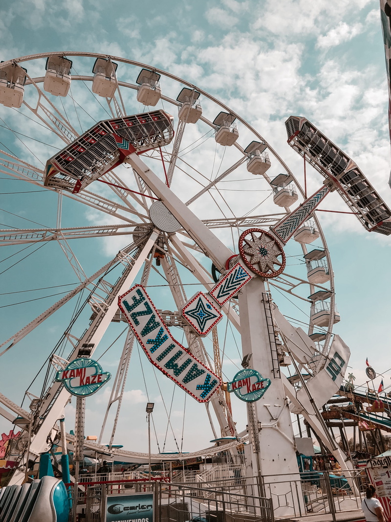wood, rides, fun, human, 4K, day, nature, building, cloud - sky, ferris wheel, urban, arts culture and entertainment, light, kamikaze, built structure