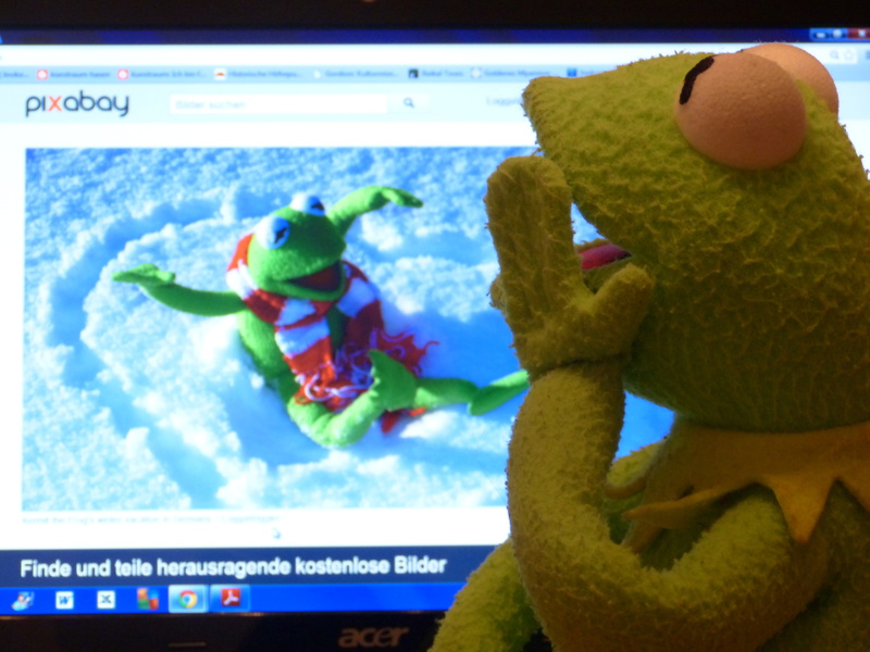 marvel, representation, no people, preview image, images, text, craft, pc, indoors, see, day, toy, creativity, clips, sky, still life, kermit, male likeness