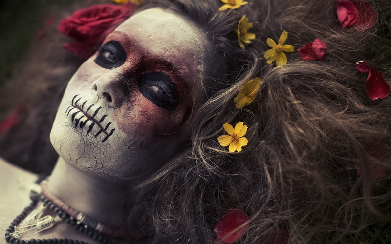 focus on foreground, makeup, 1080P, human skeleton, top, headshot, hairstyle, human body part, lifestyles, flower, celebration, floral, emotion, close-up