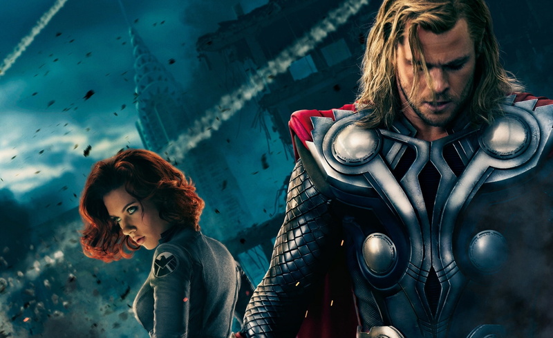 looking, 2012, focus on foreground, young men, chris hemsworth, hair, leisure activity, widow, Thor, real people, hairstyle, young adult, black widow, women