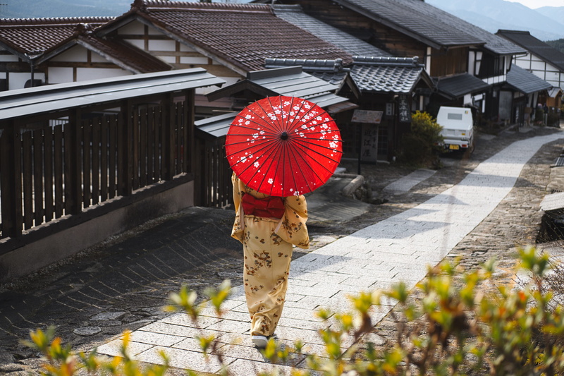 women, house, wearing, building exterior, street, village, wood, japanese culture, plant, lifestyles, kimono, woman, rear view, real people, 5K, built structure
