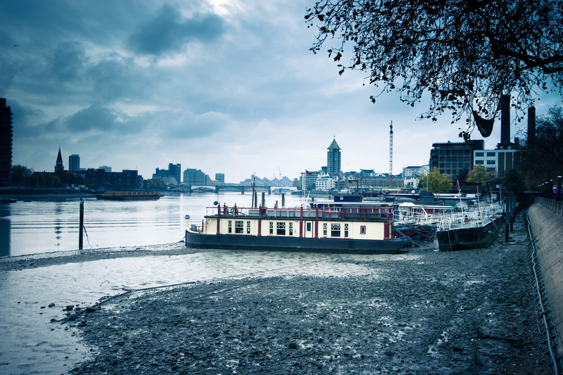 city, nature, city Life, tree, cloud - sky, rocks, built structure, watercraft, clouds, building exterior, outdoors, daylight, famous Place, transportation system