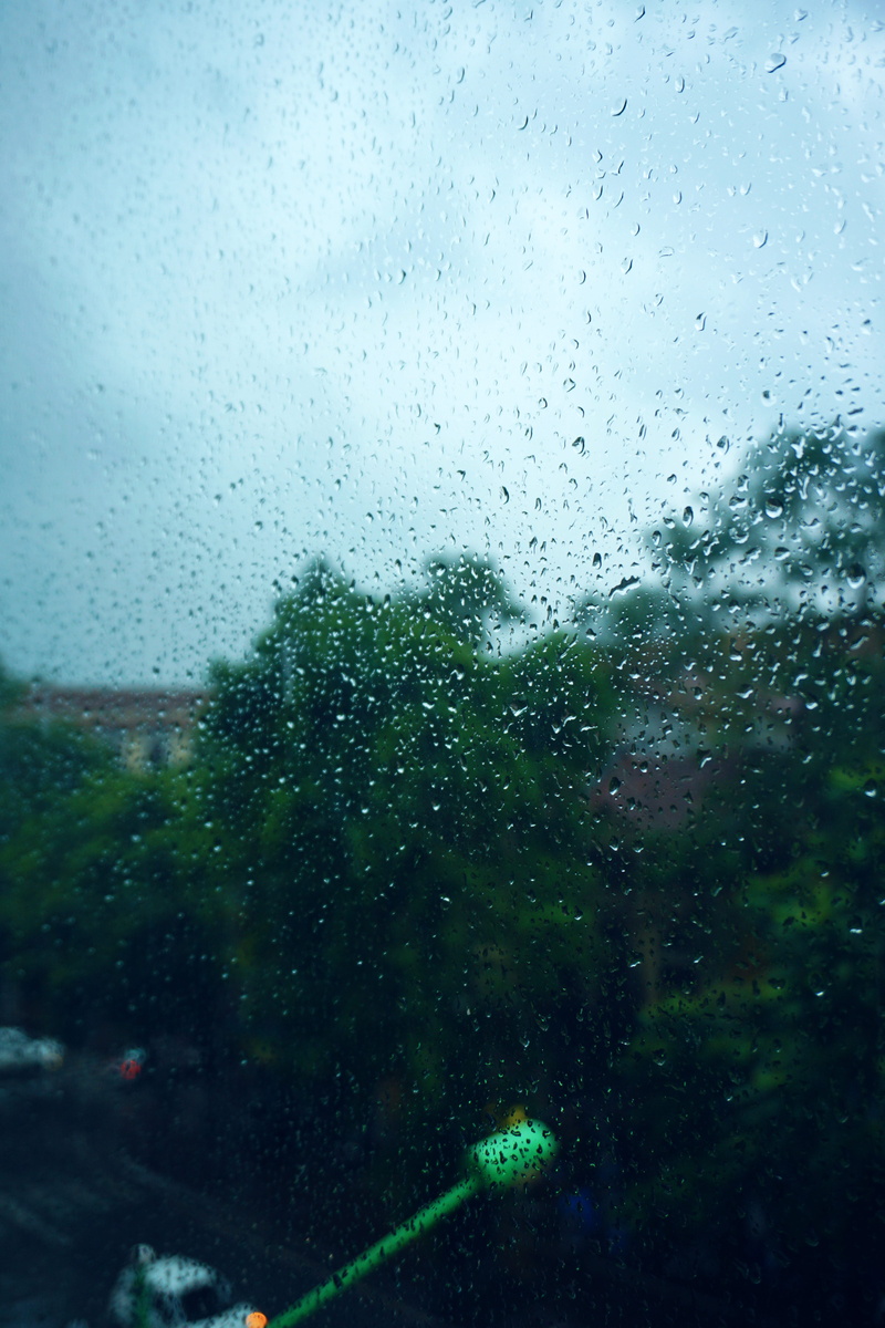 vehicle interior, nhà sách cá chép, glass - material, nature, no people, dark, glass, raindrop, sad, wet, monsoon, indoors, window, drop, day, rain, foggy