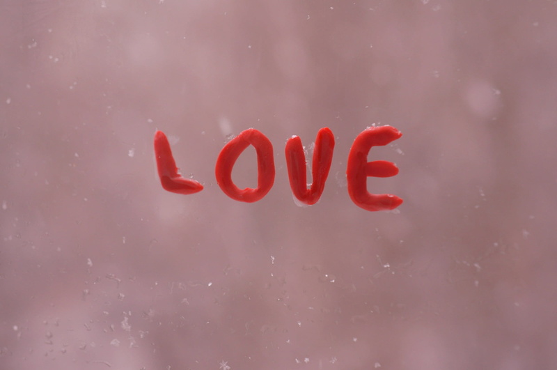 loneliness, motivational, love, abstract, creativity, 1080P, letter, bokeh, alone, concept art, bright, foggy window, frost, closeup, inscription, cold