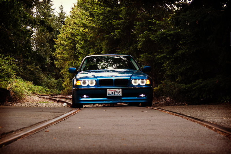 front View, dirt Road, text, english Culture, ontario - Canada, germany, rails, day, number, stance, bmw e38, growth, new, luxury, mode of Transport, classic