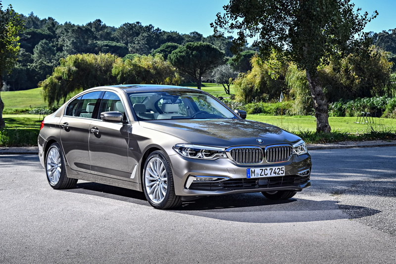 tree, plant, land vehicle, sunlight, stationary, outdoors, car, day, motor vehicle, road, nature, retro styled, transportation, parking, green color, bmw 5 series 4k desktop  hd  download