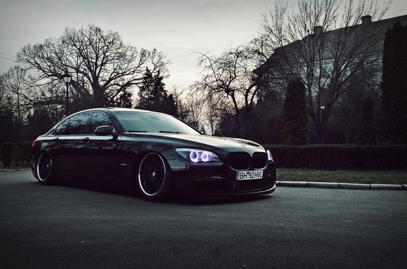 architecture, headlight, BMW, city, land Vehicle, motor vehicle, reflection, chrome, 7 series, mode of Transport, plant, sports Car, road, sedan, black