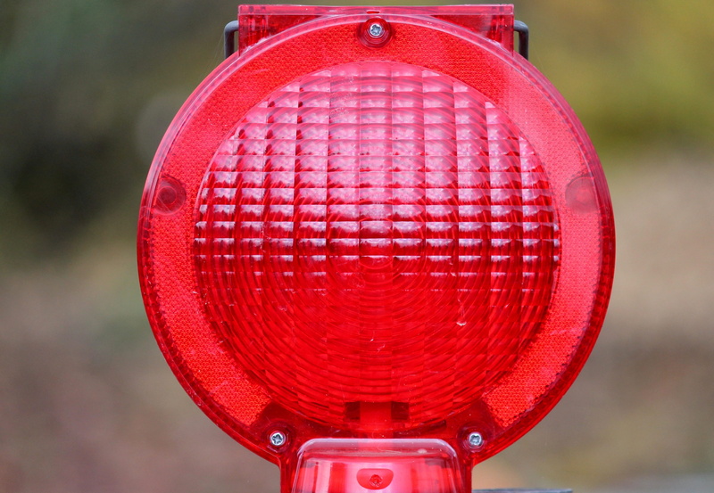 road works, red, reflect, road, mark, site, metal, about, single object, warning light, technology, warnblinkleuchte, warning, 2K, light, selective, communication