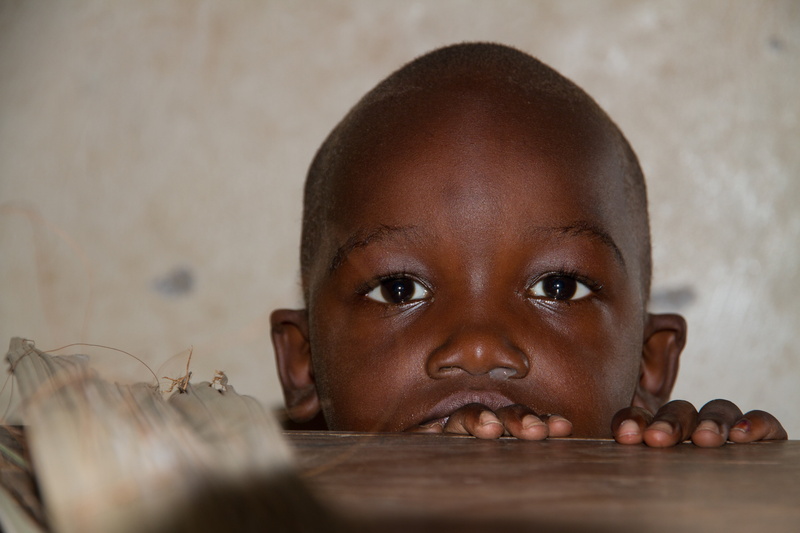 lifestyles, 5K, photo, depression - sadness, social issues, copy space, offspring, girls, holiday, people, childhood, hiking, african Culture, africans