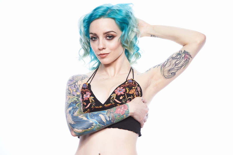 armpits, looking at viewer, pale, women, simple background, dyed hair, 1080P, tattoo