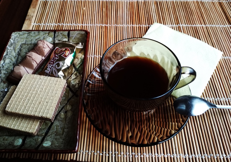 mug, tea cup, crockery, high angle view, freshness, kitchen utensil, comfort, tea - hot drink, still life, coffee cup, close-up, food and drink, cup, coffeemania