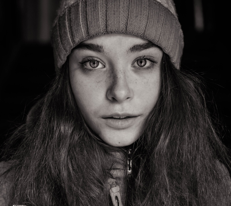 photography, person, hairstyle, beanie, hair, confectionery, teenager, skin, young adult, clothing, food, photo, sweets, human face, front view, women