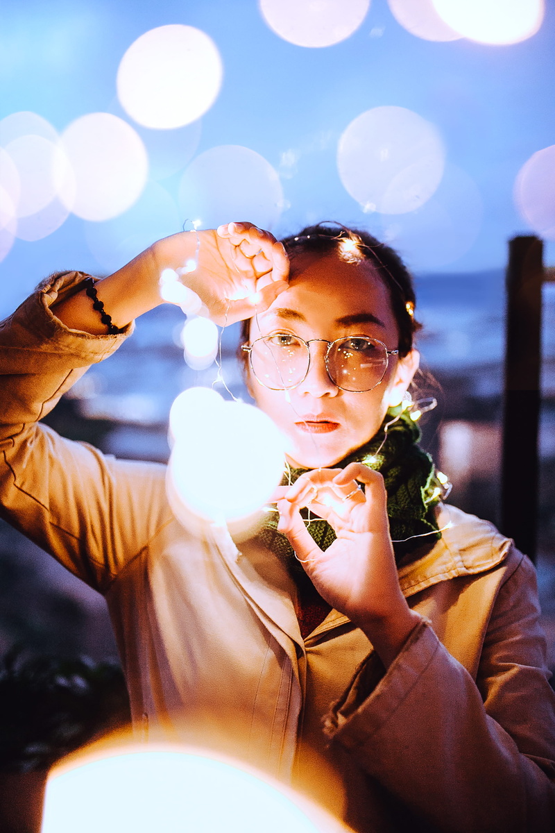 chill, person, casual clothing, selective, night, young adult, lights, led, holding, real people, photography, eyeglasses, string, eye contact, leisure activity