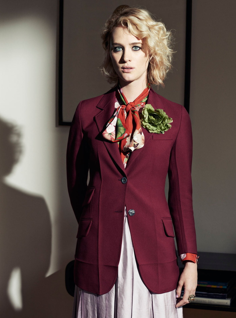 Mackenzie Davis, blue eyes, women, short hair, actress, 720P, women indoors