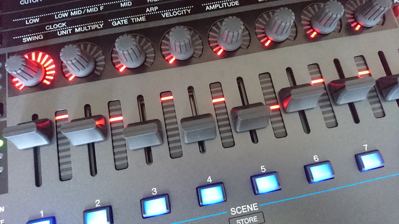 sound mixer, Technology, broadcasting, Dj, sound recording equipment, mixing, musical instrument, electronics, arts culture and entertainment, studio, knob
