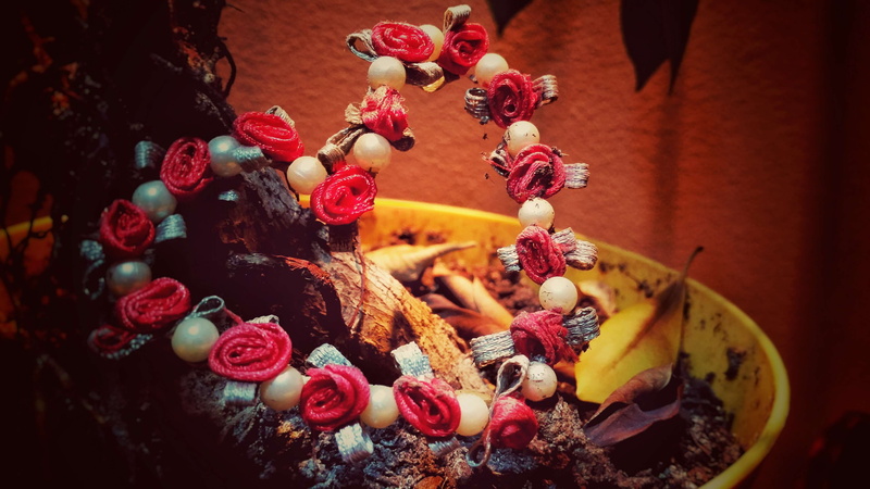 christmas ornament, table, freshness, temptation, heart, still life, indoors, indulgence, love, celebration, food and drink, holiday, sweet food, animal representation