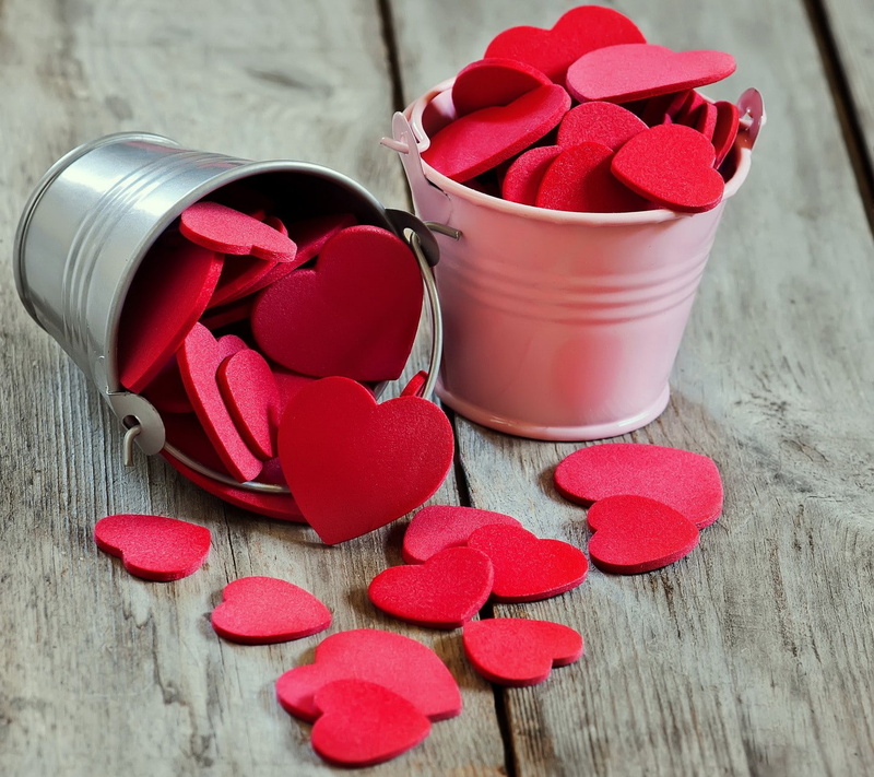 close-up, food and drink, still life, valentines day - holiday, red, temptation, heart shape, unhealthy eating, sweet food, no people, indulgence, candy