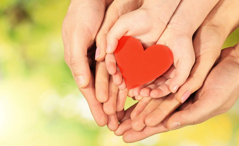 red, positive emotion, 1080P, valentines day - holiday, people, close-up, decor, family, hand, togetherness, heart, human hand, giving, focus on foreground