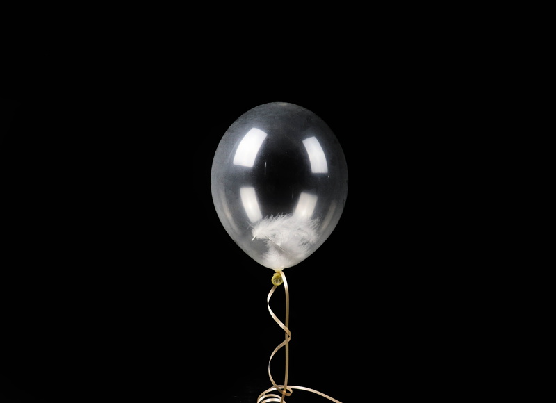 5K, circle, celebration, air, still life, happy, golden, shiny, no people, balloon, birthday, black background, single object, balloons, party, background