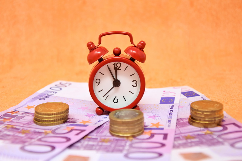 revenue, analog, colored background, financial world, cash and cash equivalents, financial crisis, indoors, investment, empire, time is money, capital